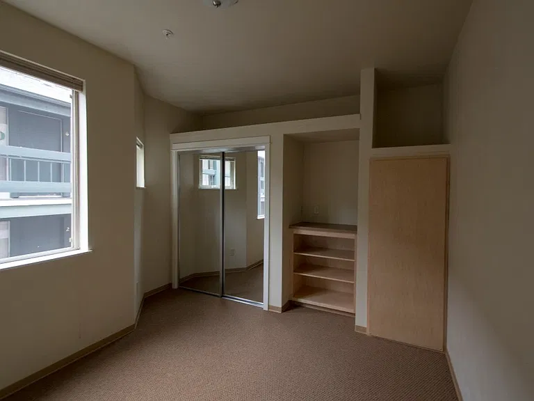 648 E 17th Ave #1-20 — Photo 32