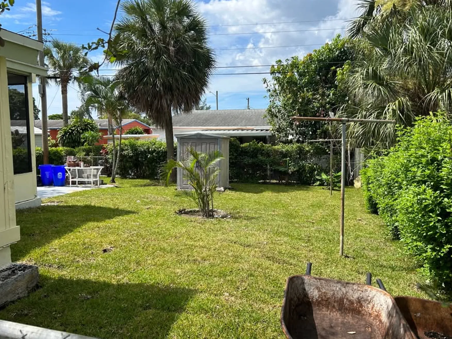 4 bed, 1310 sqft, $2,600 — Photo 2