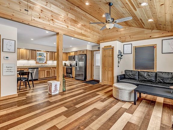 2nd image of 542 Main Road