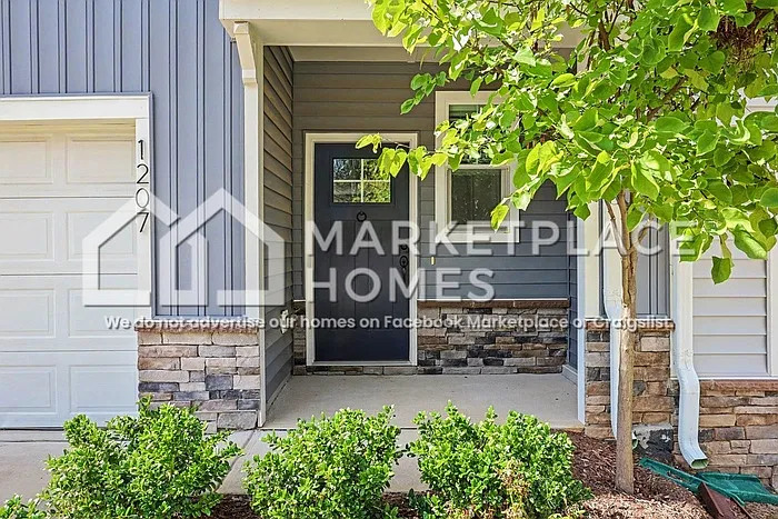 3 bed, 2.5 bath, 1892 sqft, $2,109 — Photo 4