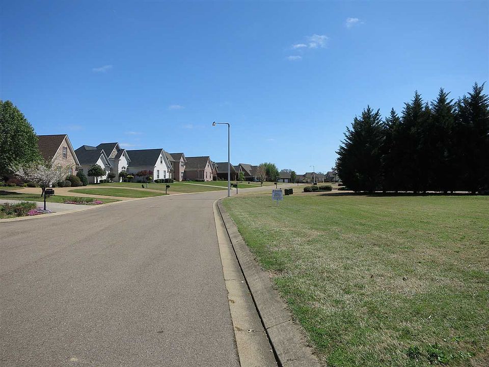 2nd image of 111 Mallard Point Dr