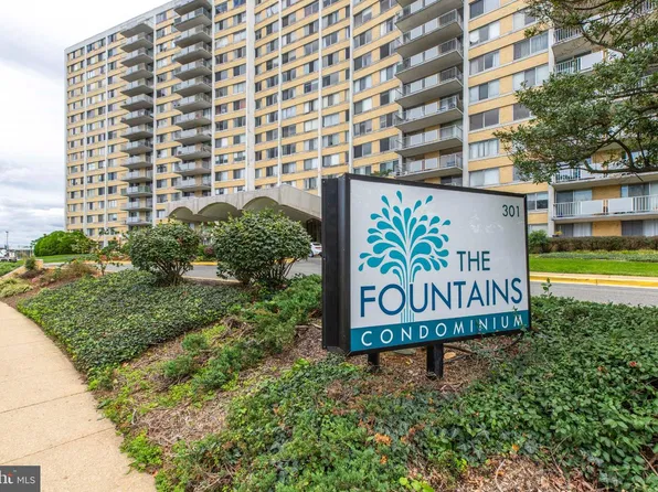 301 N Beauregard St APT 202, Alexandria, VA 22312
