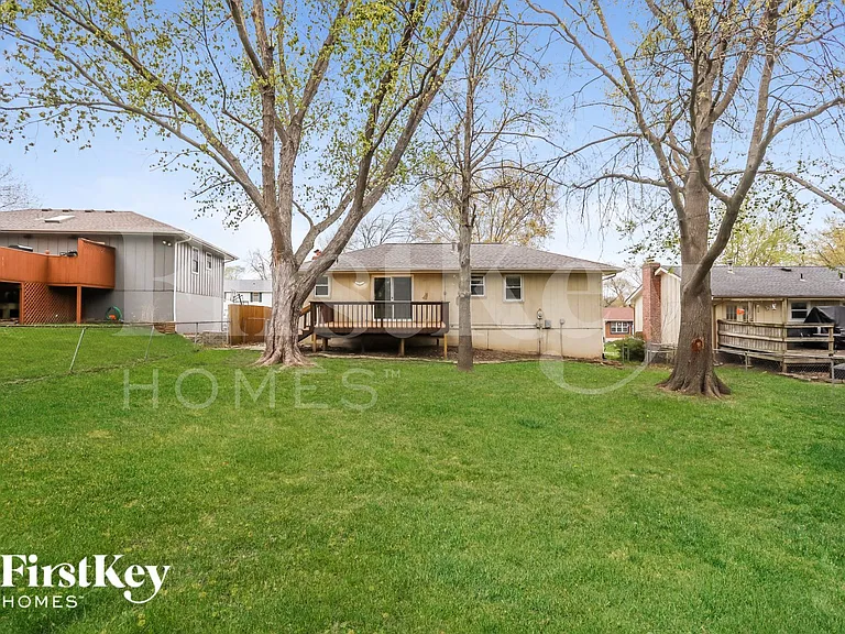 515 NE 98th Ter — Photo 14