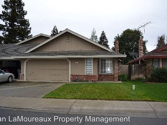 2nd image of 905 Notre Dame Dr