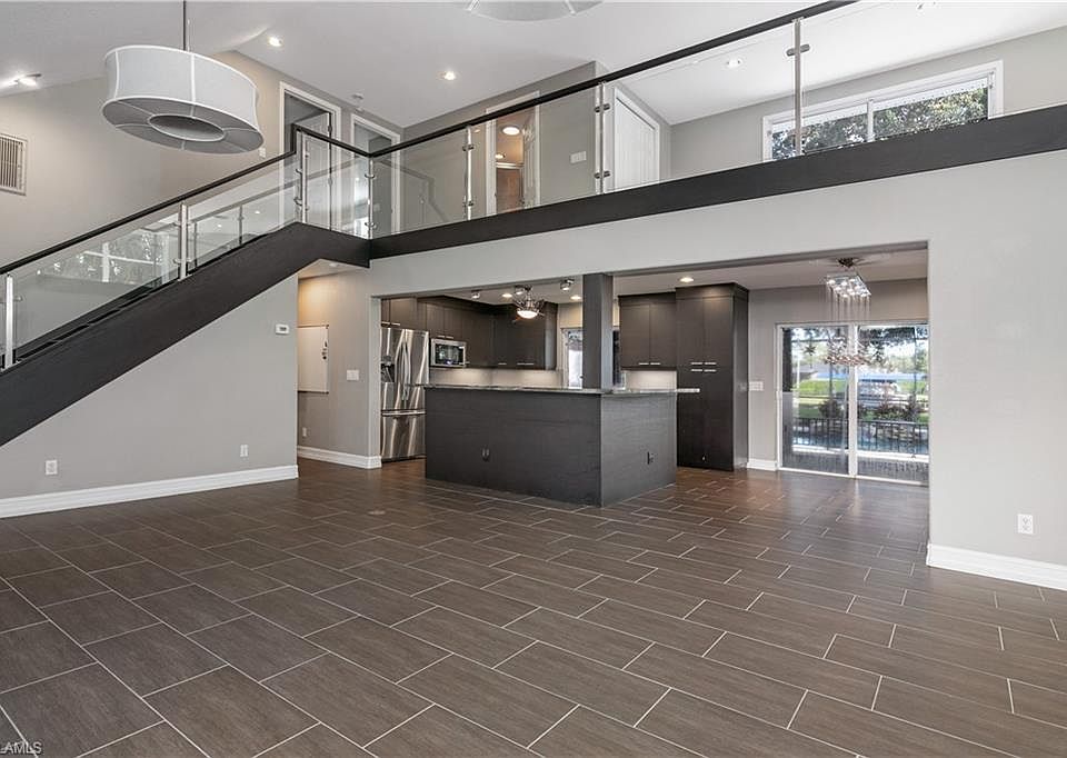 1st image of 1828 Coral Cir