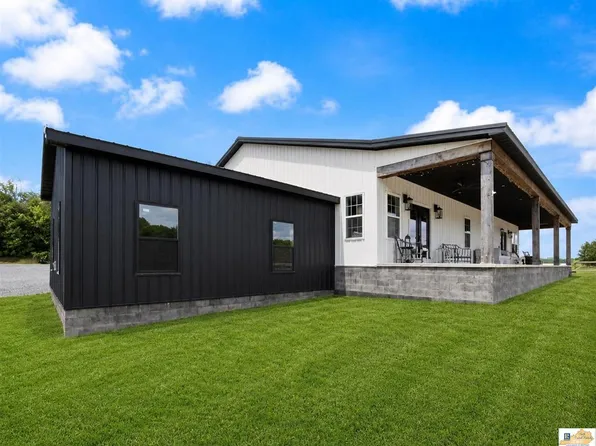 1757 Cane Valley Rd, Columbia, KY 42728