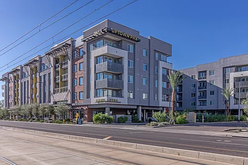 Onyx Uptown PHX Photo 1