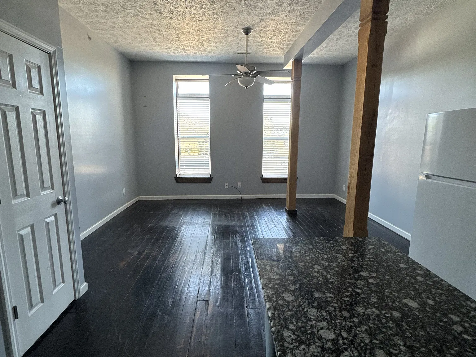 1 bed, 700 sqft, $899 — Photo 3