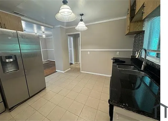 2257 Chambers Rd — Photo 10