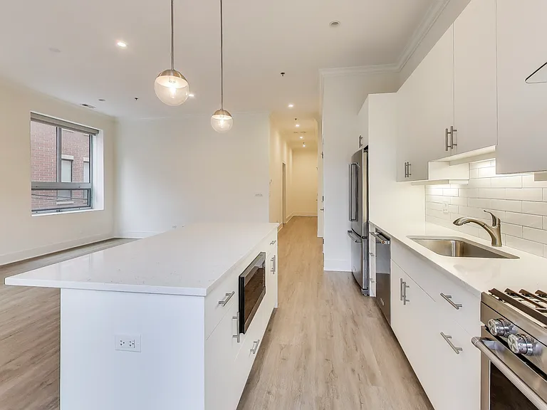 Laflin Place — Photo 12