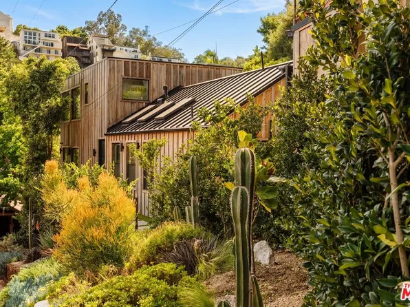 8550 Ridpath Dr, Los Angeles, CA 90046