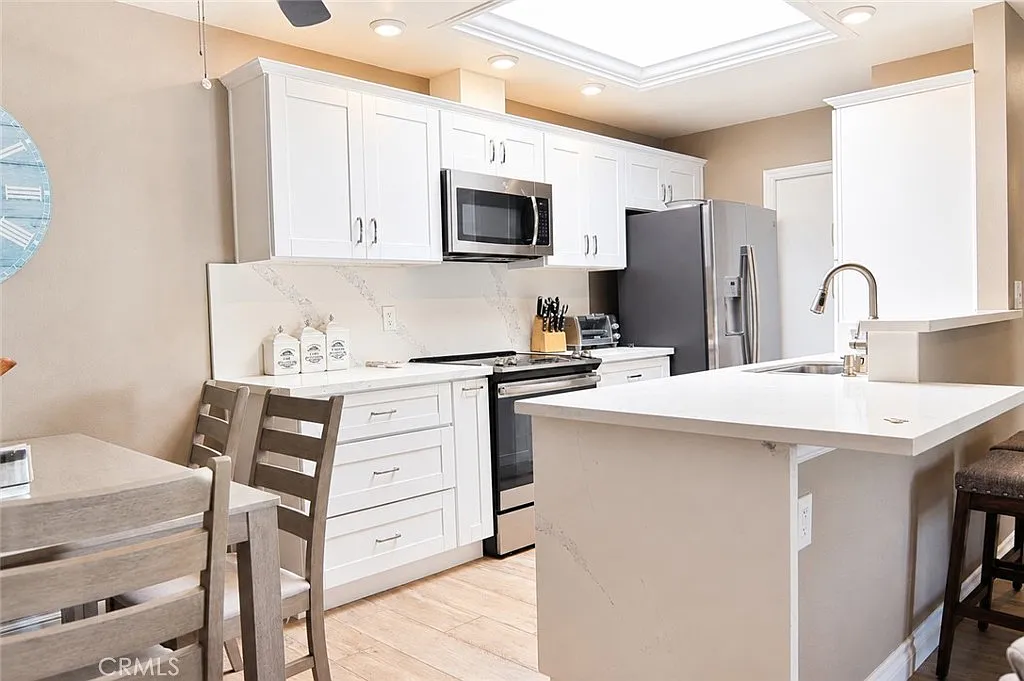 1 bed, 679 sqft, $2,885 — Photo 2