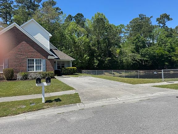 2nd image of 425 Estate Rd