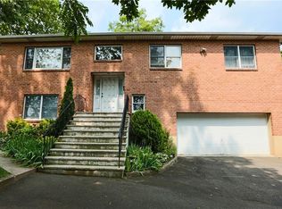 76 Perry Pl, Bronxville, NY 10708