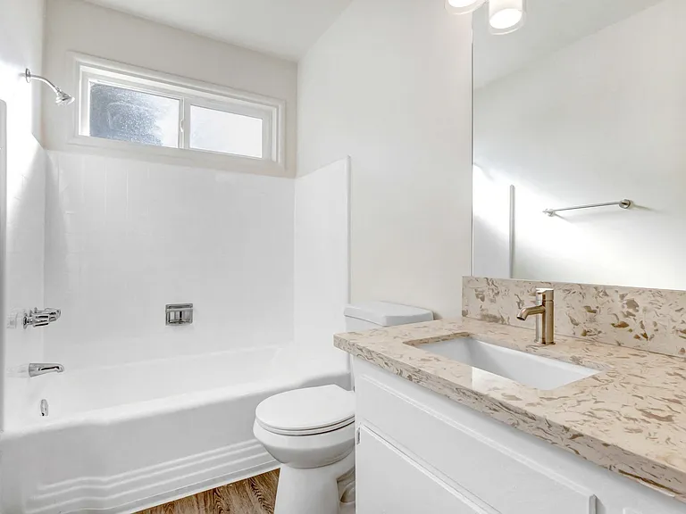 12224-34 Chandler Blvd — Photo 56