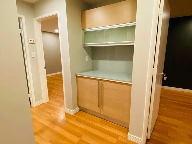1850 E Maryland Ave #16 — Photo 8