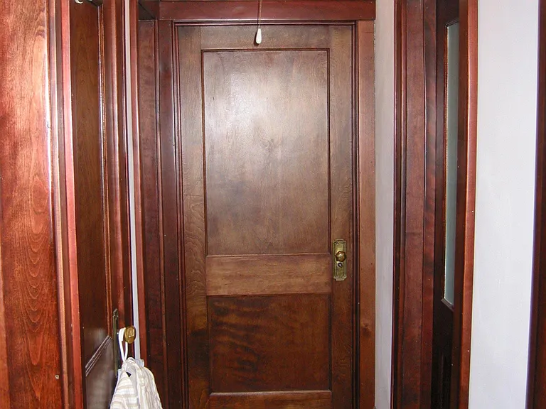 707 W 44th St #2 — Photo 7