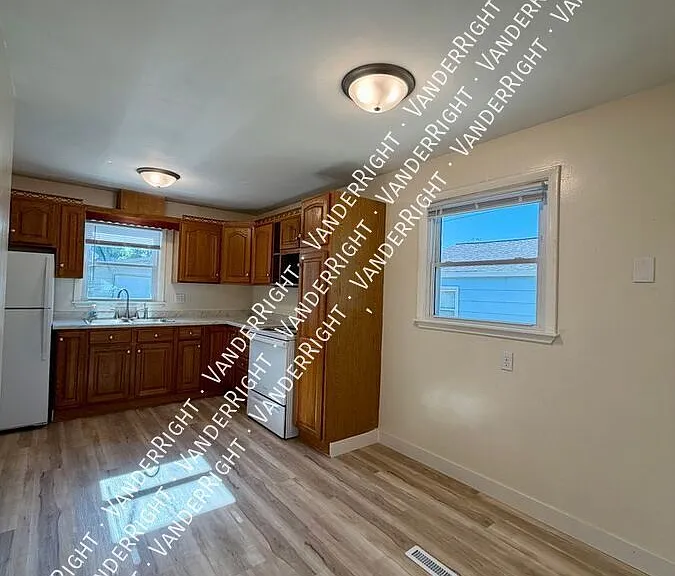 408 S Van Eps Ave — Photo 11