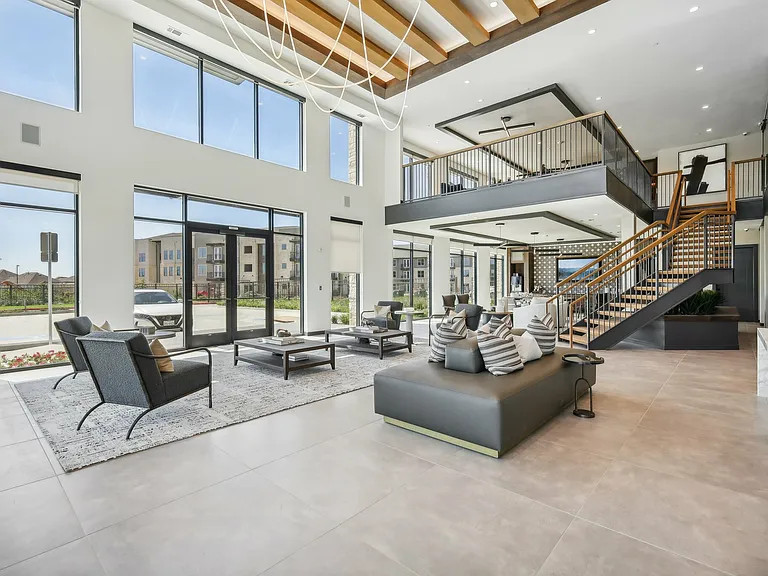 The Palo Apartments