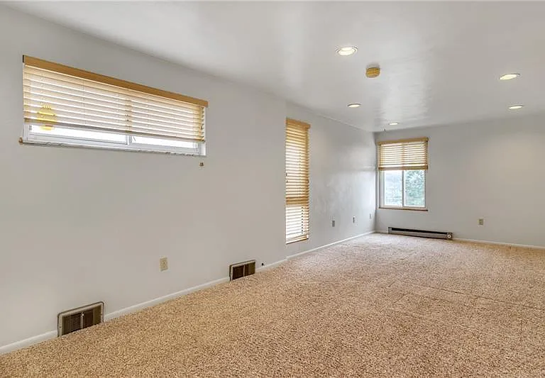 1146 Duffield St — Photo 16