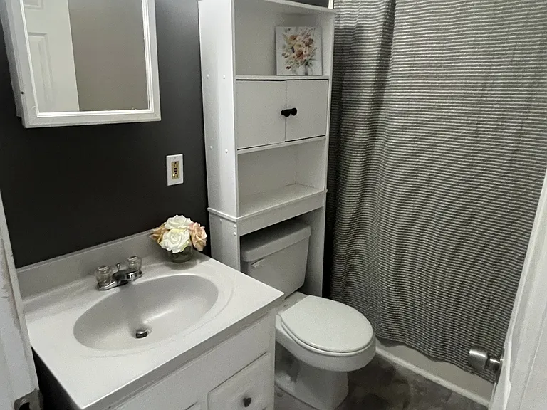 347 Main St — Photo 9