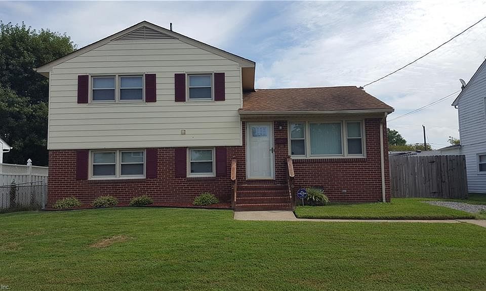 1st image of 26 Briarwood Dr
