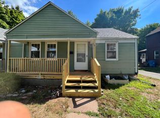 47 Lyness St, Manchester, CT 06040