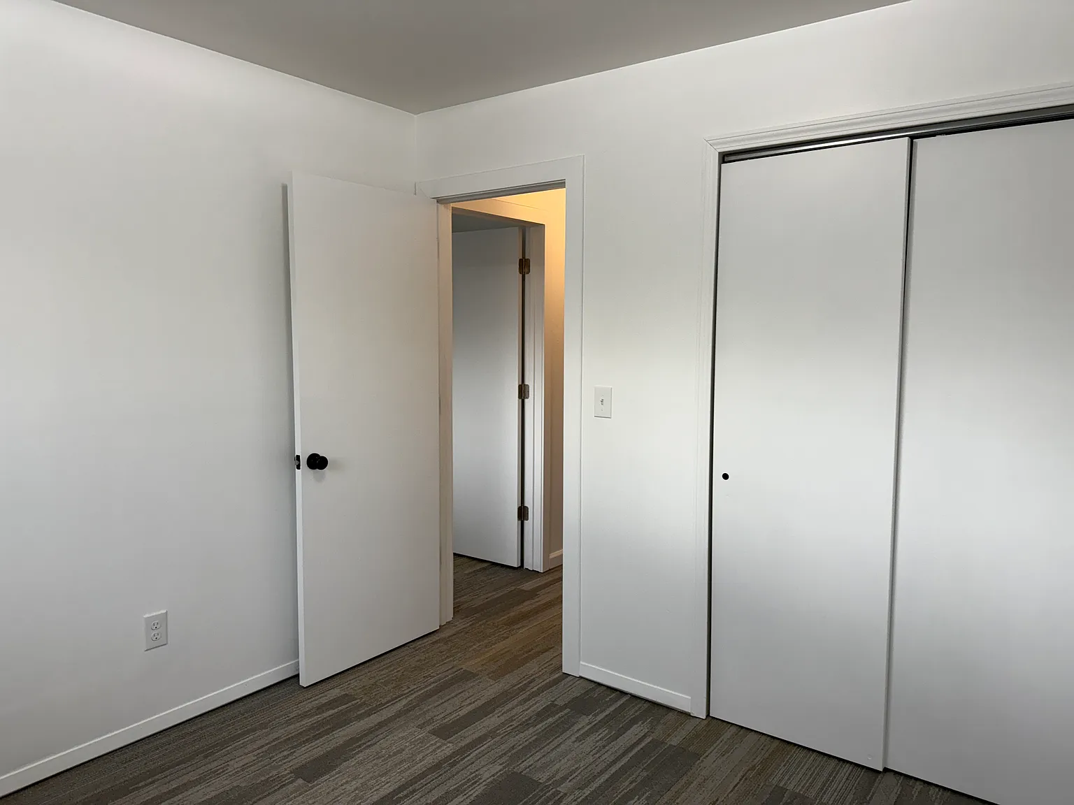 2 bed, $825 — Photo 2