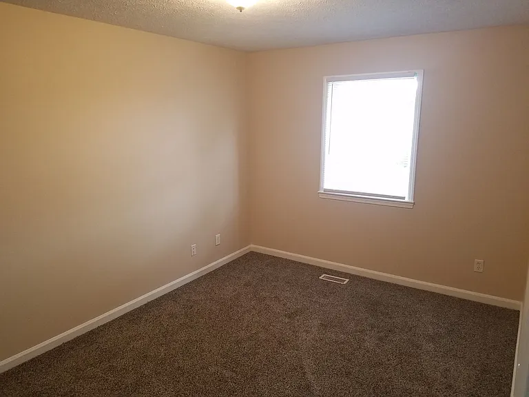 601 Wooddale Ter — Photo 16