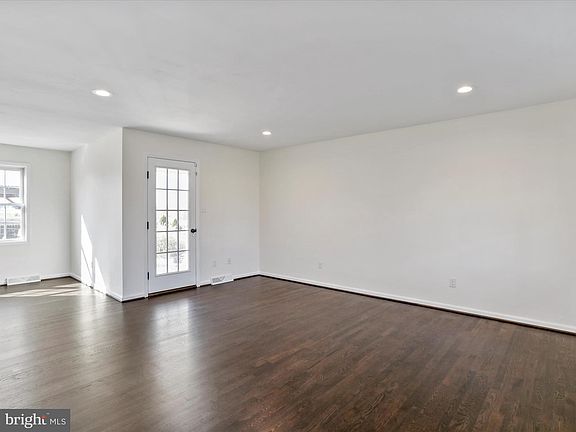 5th image of 1150 Jason Dr