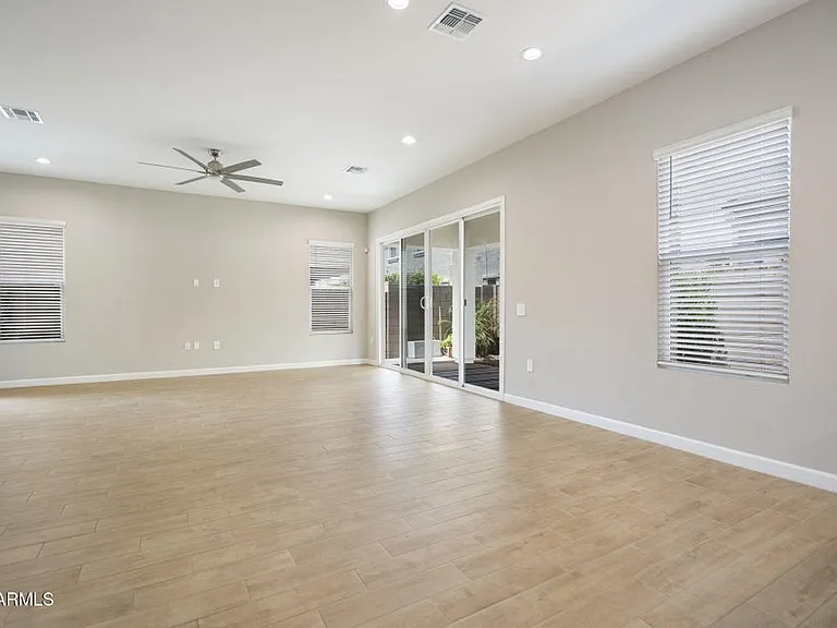 5112 E Coolbrook Ave — Photo 22