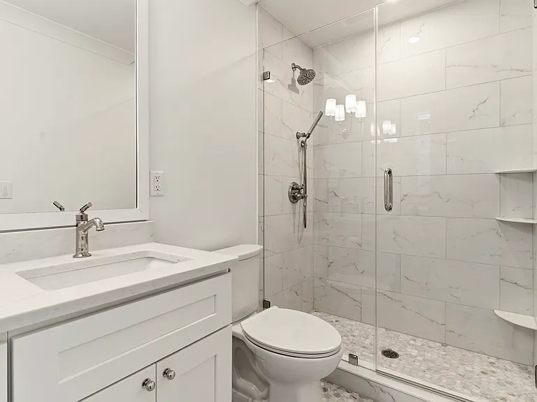418 Biscayne Dr — Photo 4