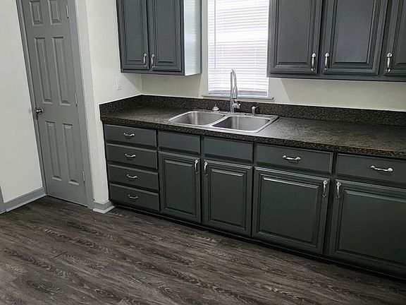 3rd image of 310 Rock Hill Rd