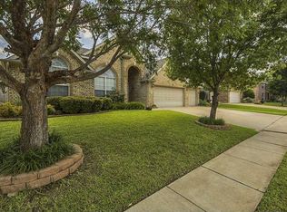 2801 Meadow Wood Dr, Flower Mound, TX 75022