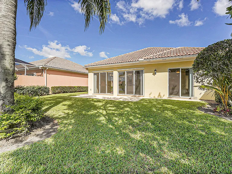 11427 SW Rockingham Dr — Photo 14