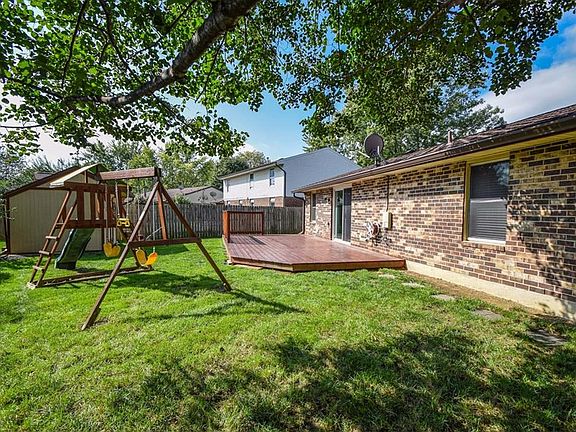 3rd image of 8500 Pinegate Way