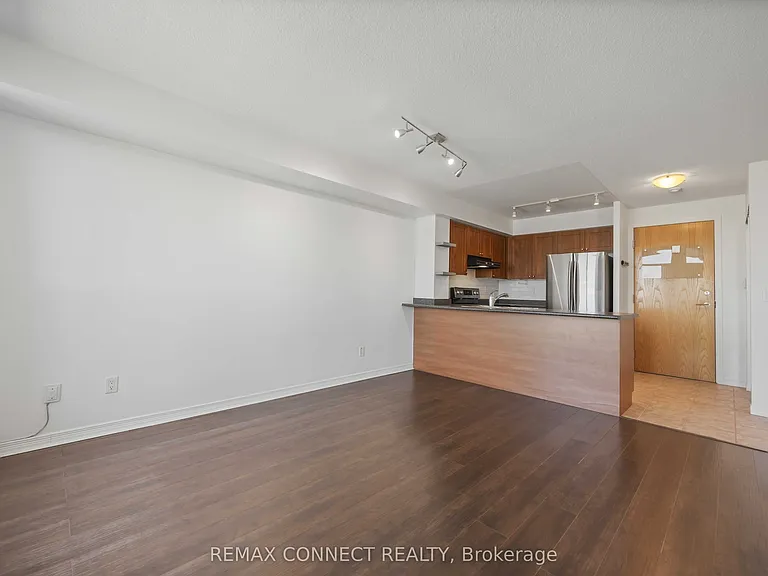 340 Watson St W #420 — Photo 15