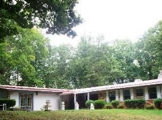 2833 S Cherokee Ln, Woodstock, GA 30188