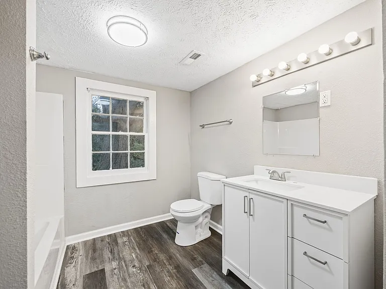 1601 Camden Rd — Photo 12