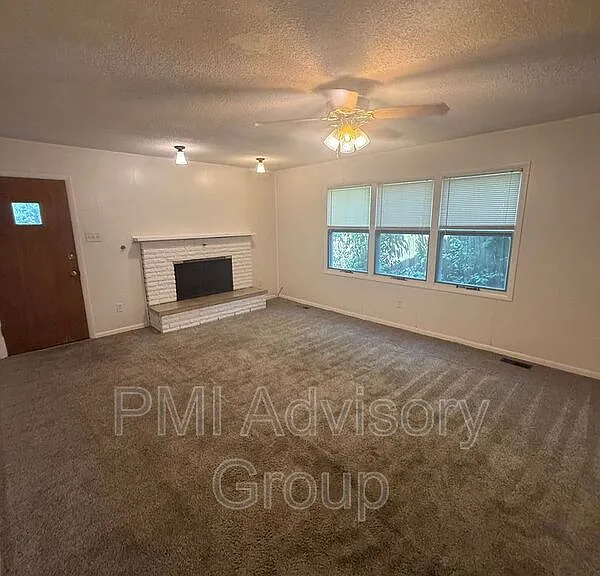 1643 SW Knollwood Dr — Photo 6