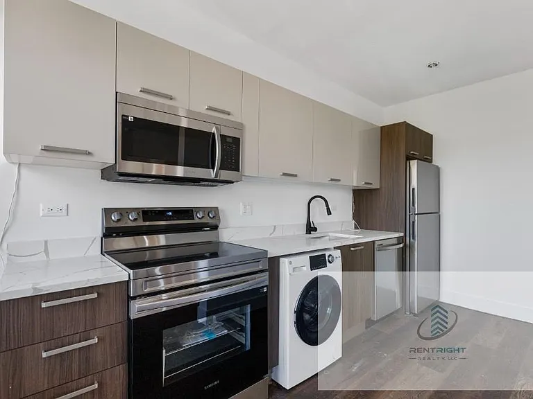 1553-55 W Hollywood Ave #1555-306 — Photo 9