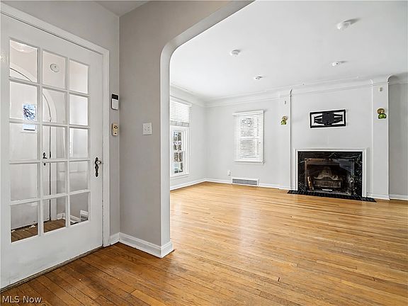 3rd image of 2500 Dysart Rd