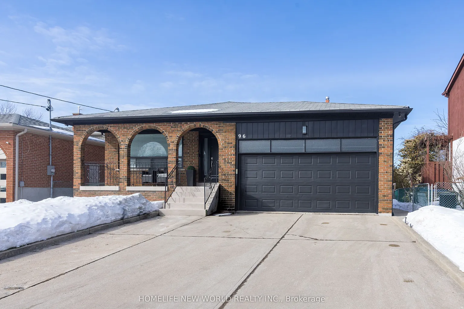 96 Ernest Ave photo 1