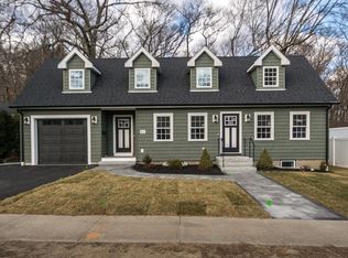 40 Wheelock Rd, Waltham, MA 02453