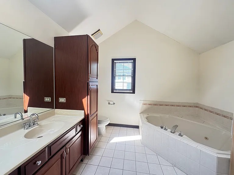 1108 Hollingswood Ave — Photo 14