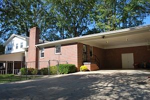 4th image of 1525 Clubview Dr