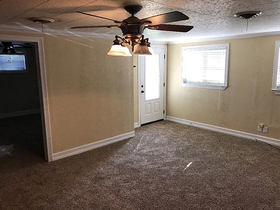 5th image of 728 Royal Ave