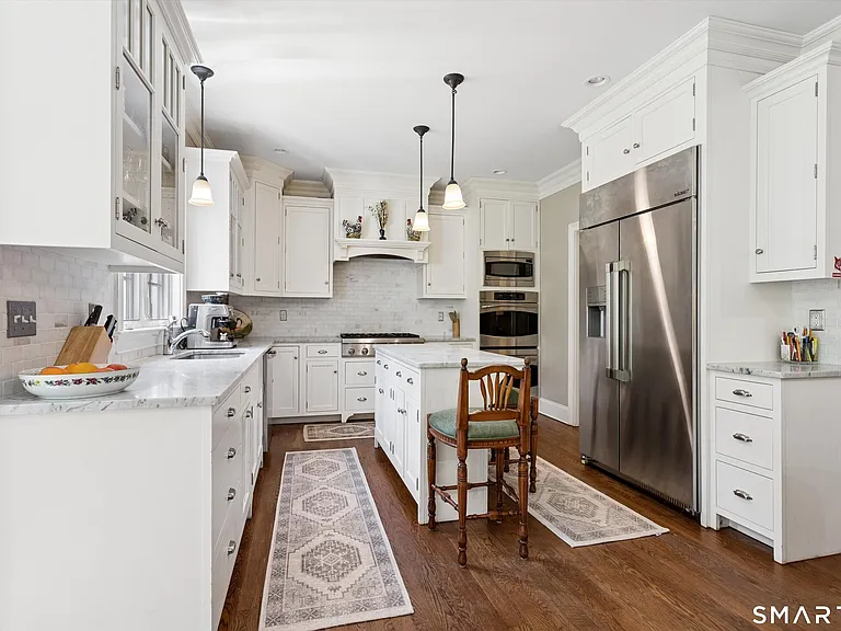 87 Kings Hwy S — Photo 12