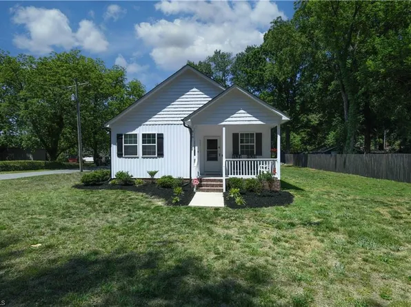 816 Barnes St, Reidsville, NC 27320
