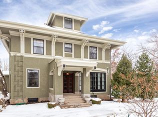 2 Temple Ln, Davenport, IA 52803